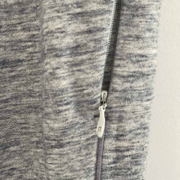 LULULEMON grey sweatpants - size 2/4 - Picture 6 of 6